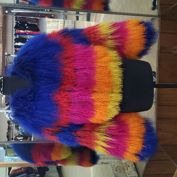 SOLD Tibetan Lamb Fur Bolero Jacket with Matching Bag - Picture 2 of 3